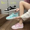 Spring and Autumn Natural Leather Flat Comfortable Low Top Casual Shoes for Girls Students and Women