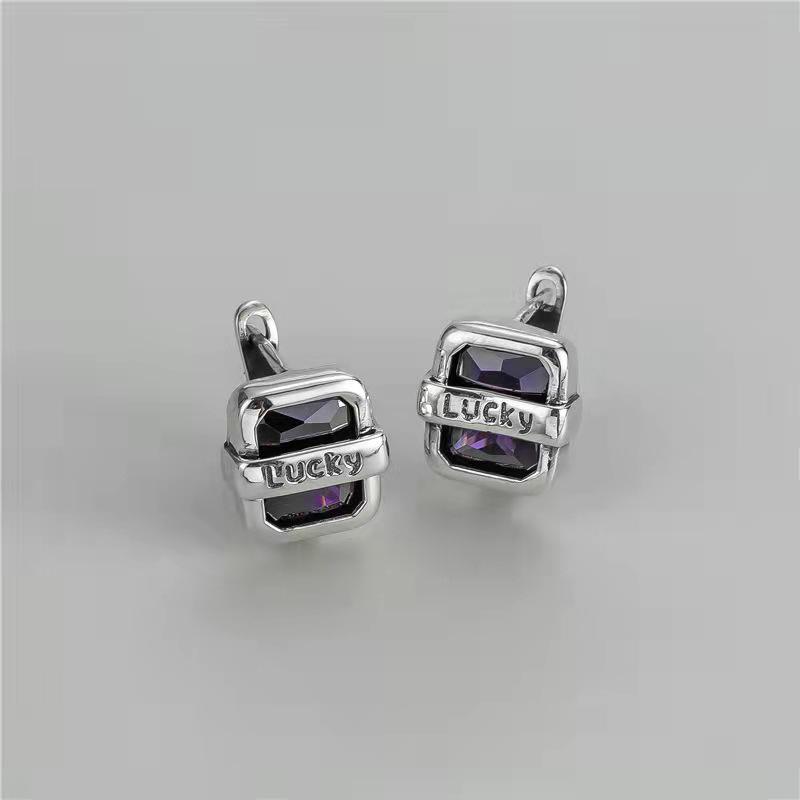 Модные мужские и женские серьги Lucky Luck Square Diamond Earrings High-end Sense Versatile Stud Earrings Simple