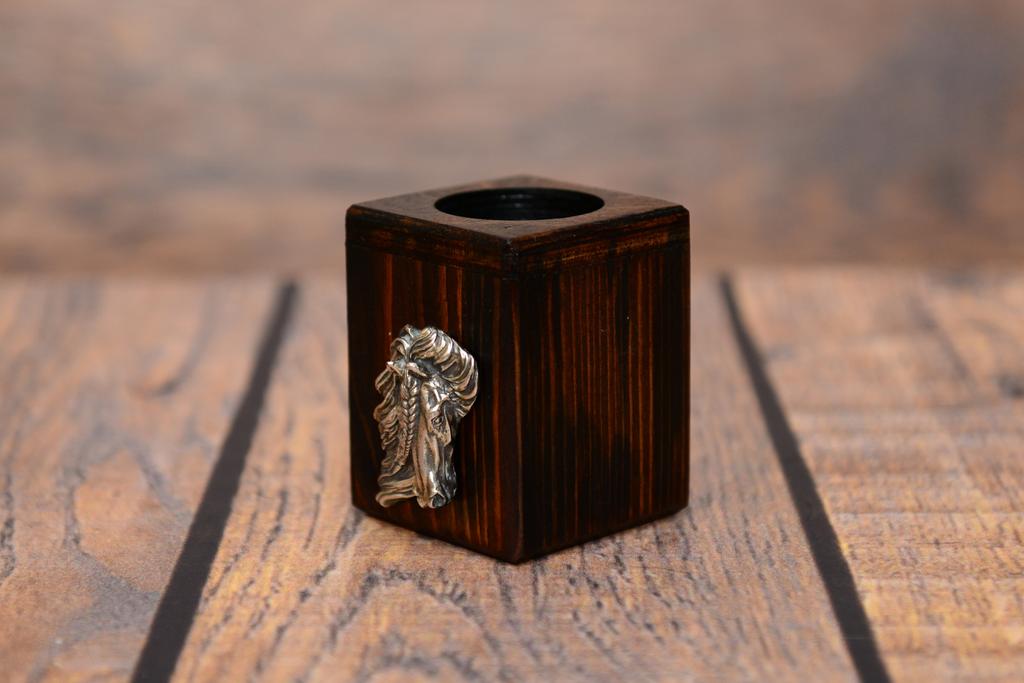 Friesian horse I – Wooden candlestick with a horse, a unique keepsake after the loss of a dog | Art-Dog
