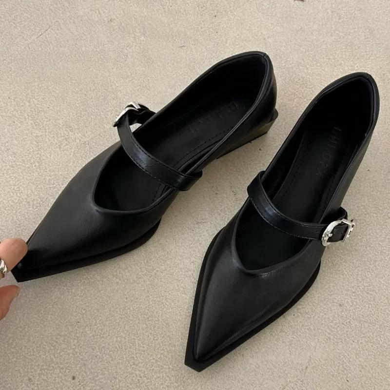 Женские весенние кожаные туфли-лодочки с острым носком в стиле ретро, туфли Мэри Джейн, однотонные женские туфли на шнуровке на низком каблуке Zapatos Mujer