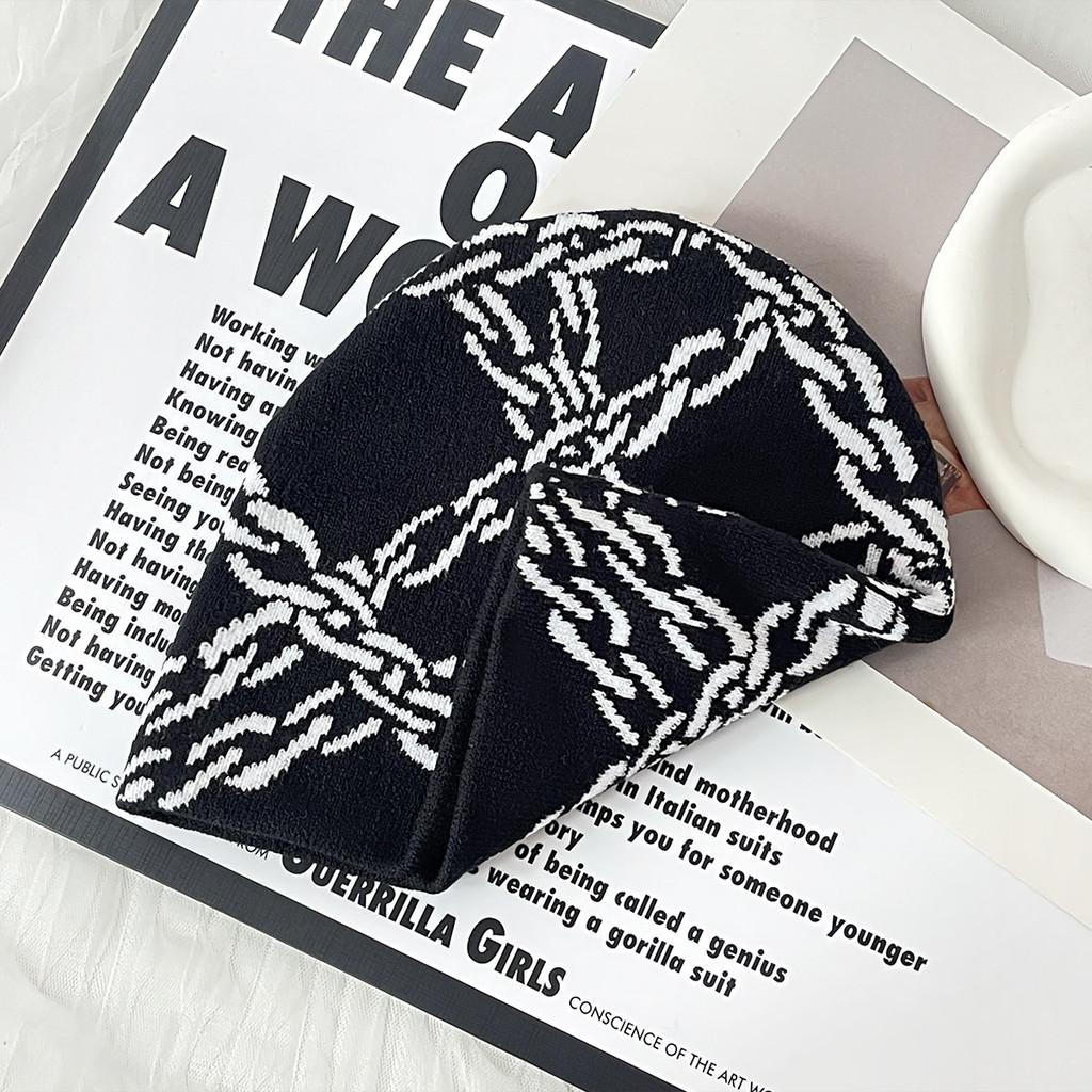 Y2k Goth Style Knit Hat With Chain Pattern For Streetwear And Hiphop Fans