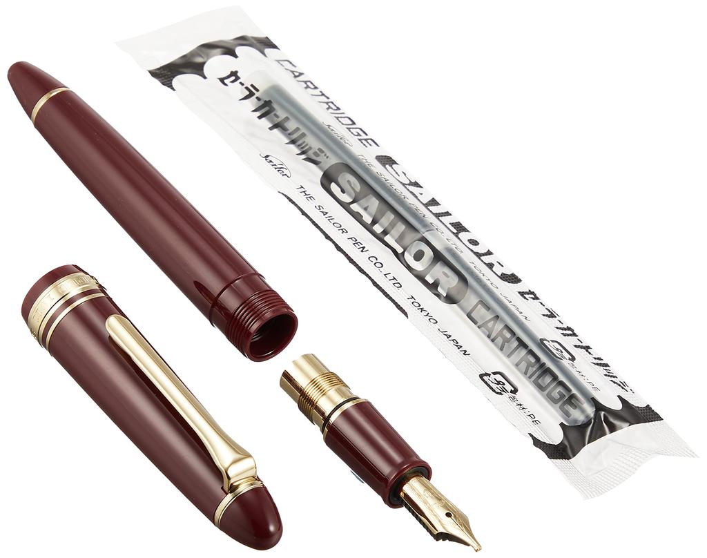 Sailor fountain pen Profit Casual Золотая отделка Красная музыка 11-0570-930