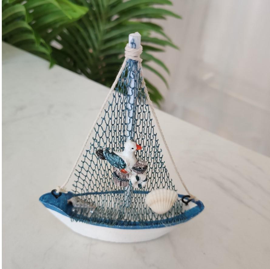 Mediterranean Wooden Sailboat Model with Cotton Rope Net - Mini Desktop Ornament & Photo Prop