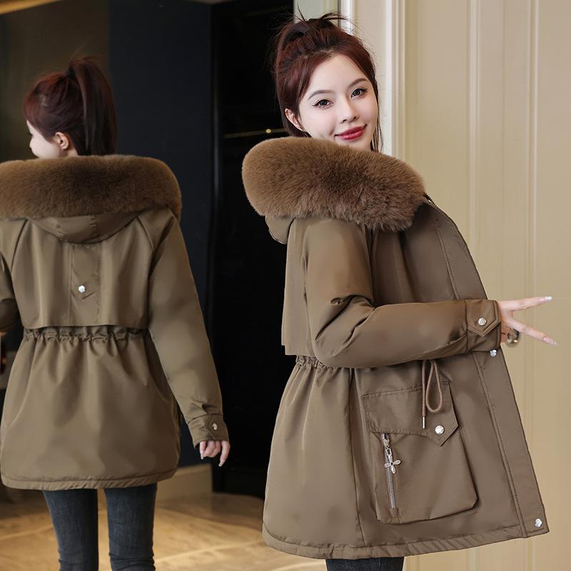 Down cotton-padded clothes for women's medium and long styles are thin in winter, and the new large-size down cotton-padded jacket pie overcomes the c