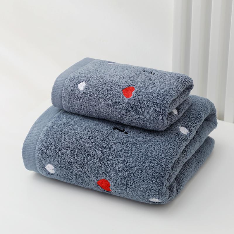 Роскошный набор хлопковых полотенец с вышивкой в ​​виде сердца — 480 GSM, мягкий и толстый, идеально подходит для пар или Дня святого Валентина, включает 1 банное полотенце и 1 полотенце для рук