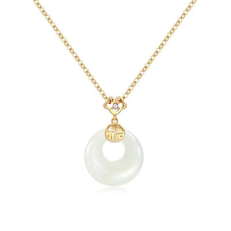 Ожерелье с пряжкой Fu Qi Ping An для женщин с легким роскошным нишевым дизайном, высококачественная имитация нефрита Хотан, простая цепочка на ключицу