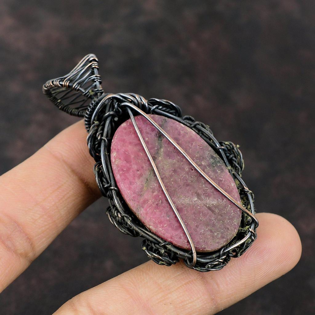 Родонитовый кулон, обернутый медной проволокой, кулон из натурального драгоценного камня, изящное медное украшение, кулон ручной работы, подарок для него, обернутый проволокой, ювелирные изделия