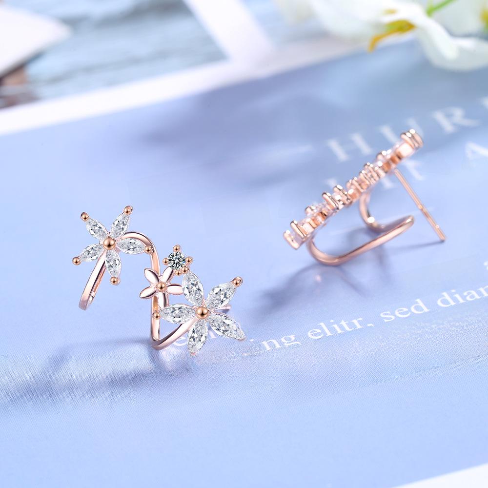 Корейские серьги-клипсы Sweet Flower Arc с цирконием