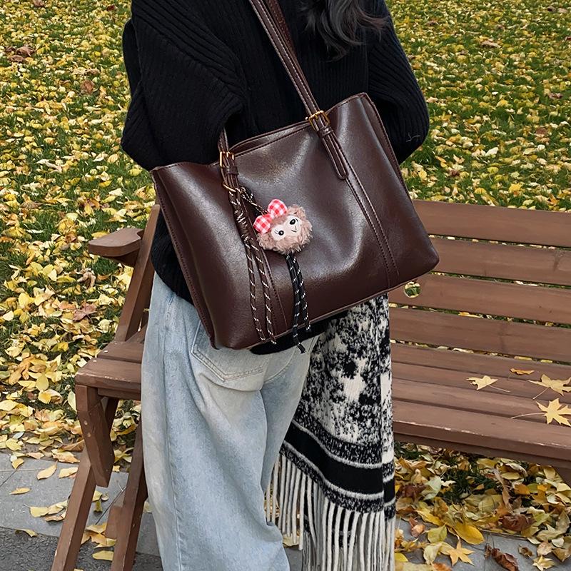 New Tote Bag Women'S Large-Capacity Bag Winter Solid Color Texture Shoulder Bag College Student Commuter Bag