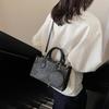 Contrasting Handbag Women's 2025 New Versatile Textured Foreign Tote Bag French Commuter High-end Crossbody Bag