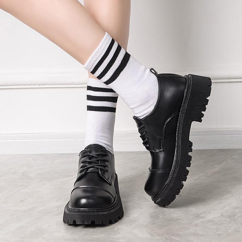 Черные туфли на плоской подошве, женская мода, новые британские кожаные туфли на толстой подошве, кожаные туфли на плоской подошве с мягкой подошвой, повседневные туфли на платформе