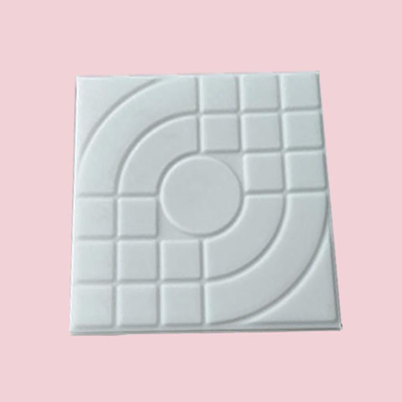 Create Stunning Garden Walkways with Reusable Plastic Paving Mold for Concrete Tiles DIY