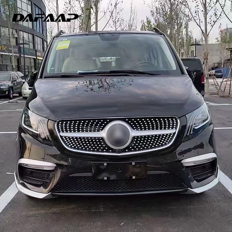 Mercedes V-Class с обвесом Maybach, решеткой Brabus и улучшенным освещением