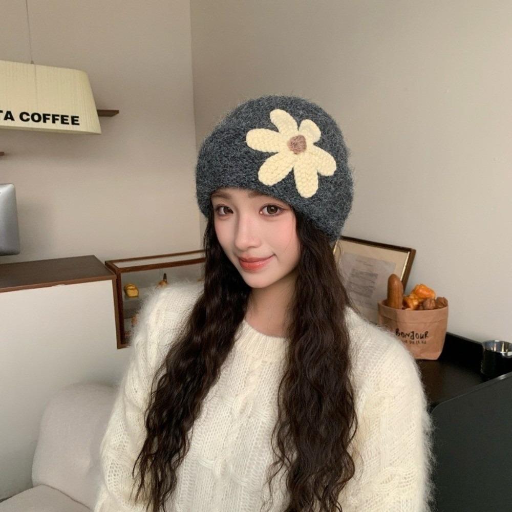Thick 3D Floral Knitted Beanie Hat Polyester Ear Protection Earflap Hat Girls