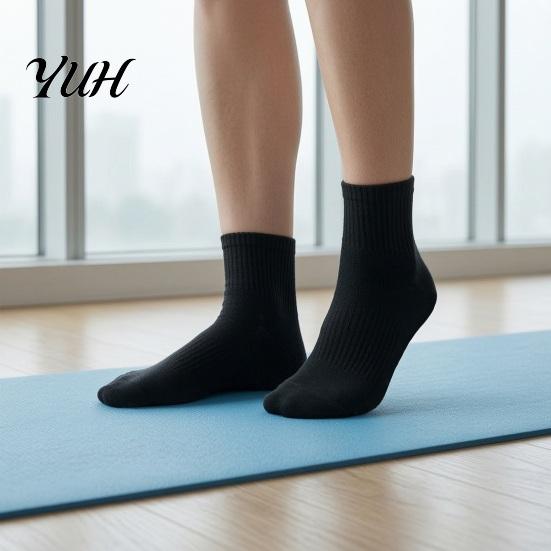 Comfortable Casual Crew Socks Cotton Socks, Breathable Solid Color Athletic Soft Sweat-Absorbent Basic for Sneakers Sports Running Gym And Daily Wear