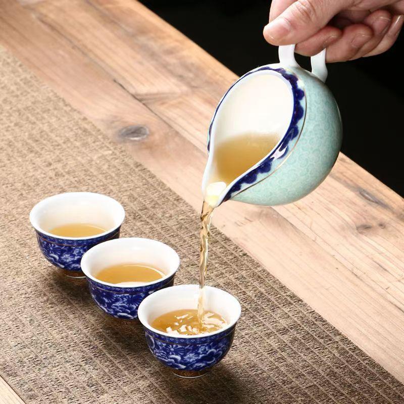 Vintage Master Cup, 1 Blue and White Porcelain Teacup, Small Tea Bowl, Ceramic Kung Fu Set, Gold Edged Tea Bowl, Single Cup