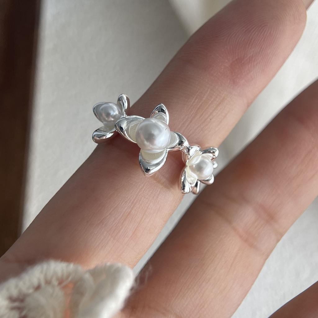 925 Sterling Silver Rings for Women Couple Minimalist Handmade Simple Flower Pearl Ring Fine Jewelry Gift Prevent Allergy