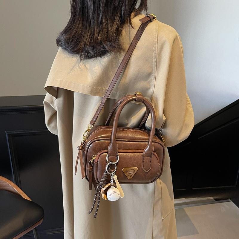 2025 New Fashion Trend Boston Shoulder Bag Crossbody Bag Handbag High Quality Women's Small Square Bag