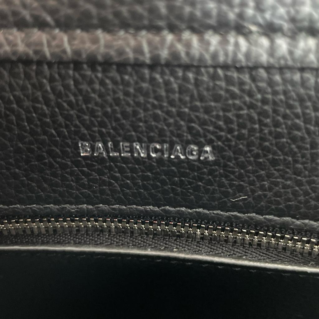 Balenciaga / Черный / Сумка на плечо / Повседневная 2 / Номер модели 672793