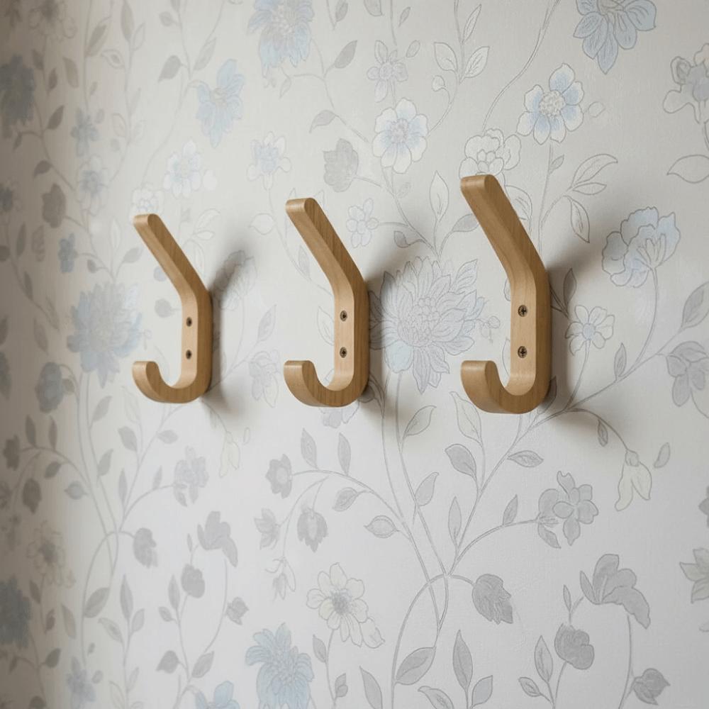 1Pcs Vintage Wall Mounted Wooden Coat Hooks Heavy Duty Double Hook Clothes Hanger With Screws Oak Hooks Bedroom