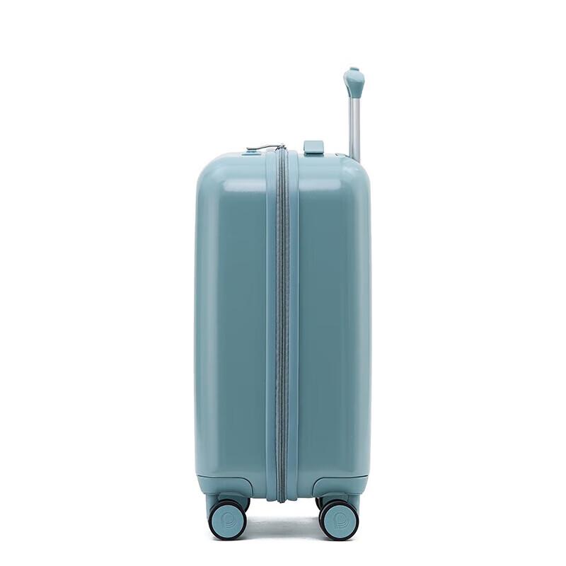 Diplomat Fashion Spinner Carry-on Luggage