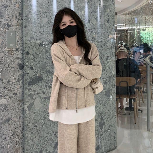 Весна 2025 Женский повседневный костюм-двойка: Кардиган-свитшот из двух частей и брюки широкого кроя