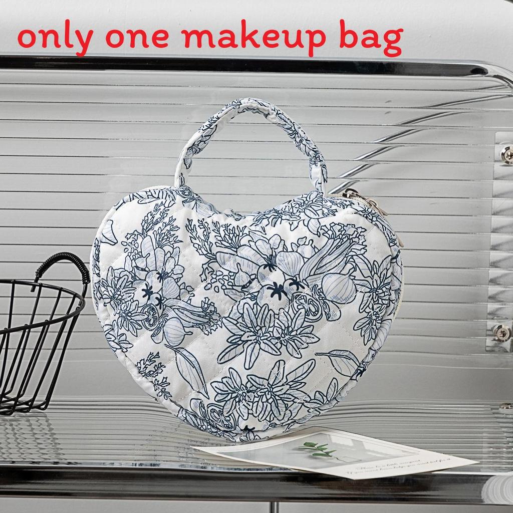 Floral Woman Travel Makeup Bag With Large Capacity And Quilted Design For Home Storage