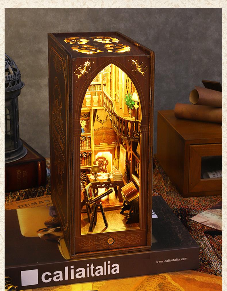 Creative Art Deco Wooden Bookends-DIY 3D Puzzle Miniature Library Scene Stress Relief Craft Desk Decor
