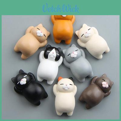 Магнитная наклейка на холодильник с кошкой из 3D-смолы. Идеально для подарка и декора