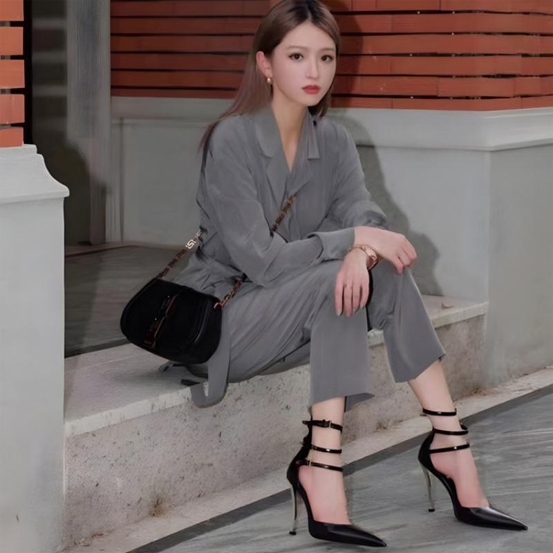 Модные туфли на высоком каблуке Весна Новые Остроносые С мелким вырезом Пустые Однословная пряжка Металлический каблук Черные Одиночные туфли