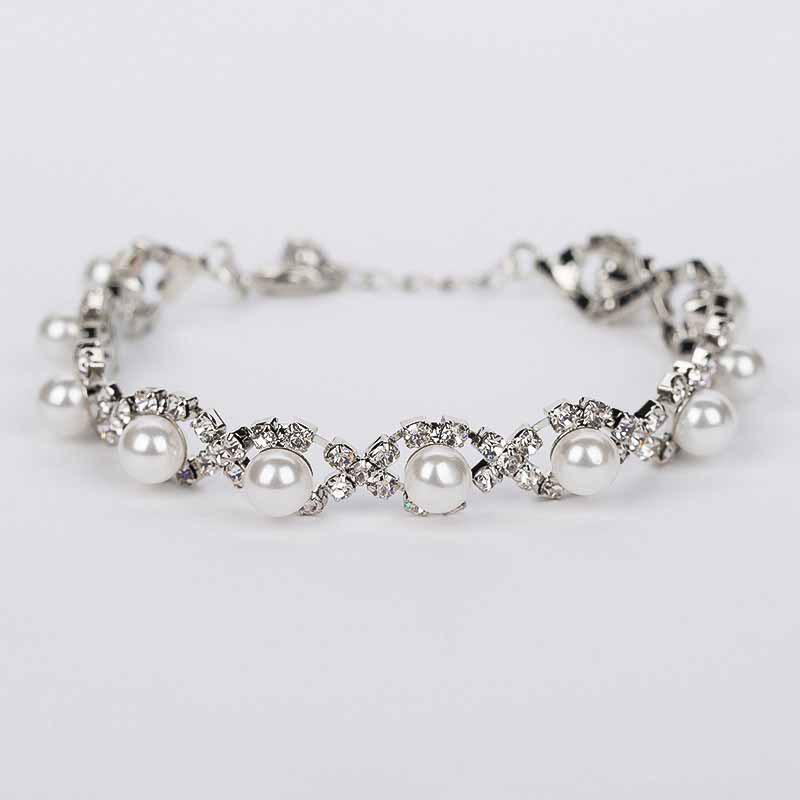 Korean Style Classic Chic Women's Pearl and Gemstone Bracelet B089