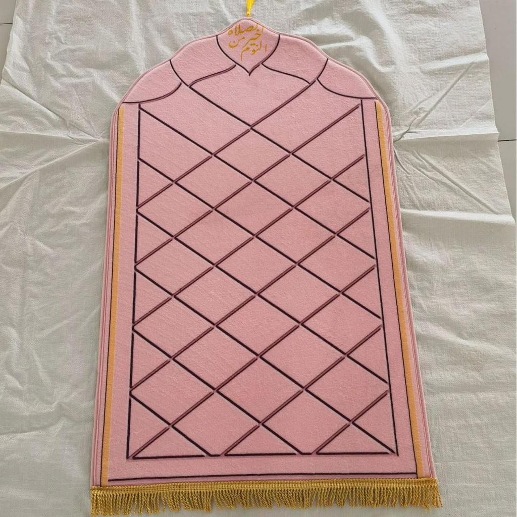 Cross-Border Prayer Carpet Flannel Floor Mat - Irregular Shape, Custom Print, Thick Cushion for Living Room