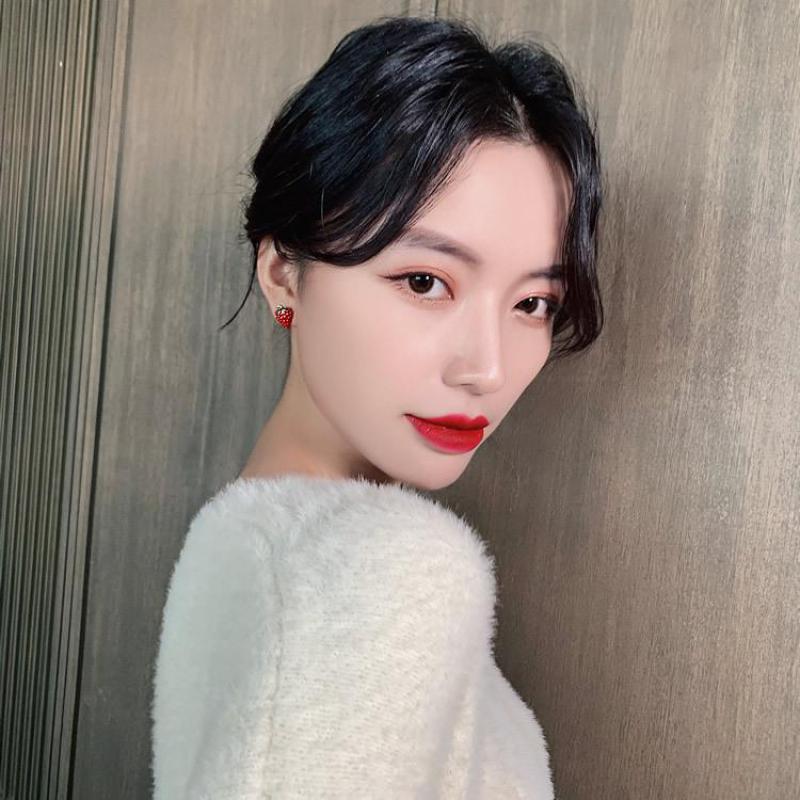 S925 серебряные иглы для девочек, милые маленькие клубничные сеточки, красные дикие серьги, студенческие подарки на день рождения, аксессуары, серьги