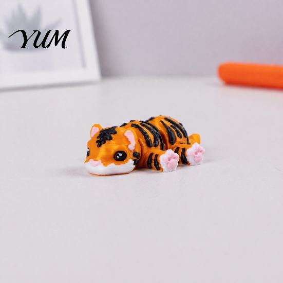 Micro Landscape Decorations 3D Printed Articulated Animal Figurine, Flexible Cartoon Ornament for Desk Decoration & Small Decorative Toys Stress