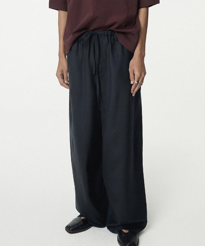 UMARMUNG Japanese Tropical Wool Fluid Pants_Midnight