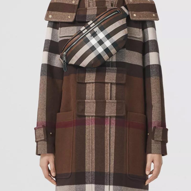 Burberry Сумка-кроссбоди на грудь из экологичного холста с темной клеткой Мужские сумки Темно-орехово-коричневый 80365591