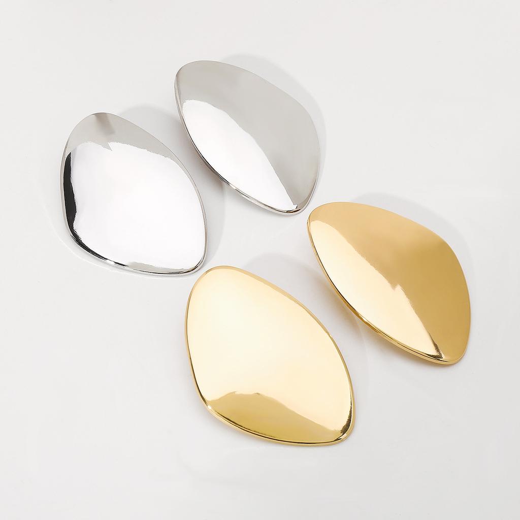 Женские серьги Exaggerated Trend Cobblestone Smooth Earrings Punk Cold Wind Geometric Irregular Earrings.