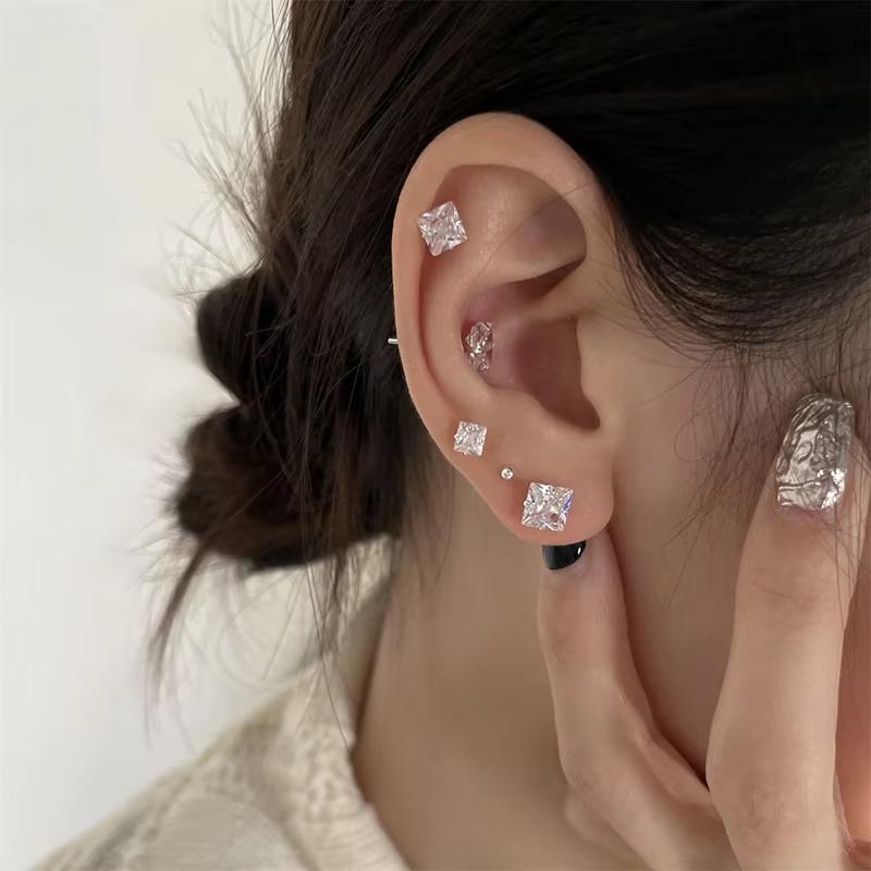 Изящные серебристые серьги-гвоздики с квадратным цирконом, размеры 3-7 мм, для женщин, подарок на День святого Валентина, аксессуар