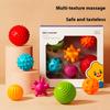 Подарочная игрушка-погремушка для новорожденных, 1 год, успокаивающая подарочная коробка, 0-3 месяца, детский жевательный мяч, массажный мяч