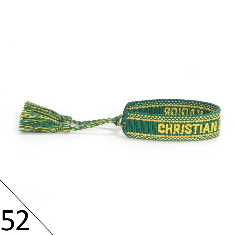 Браслет дружбы ручной работы с вышивкой и кисточками для женщин