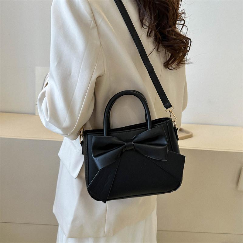 Stylish 2023 Fashionable Handheld Shoulder Crossbody Bag With Elegant Bow Design And Versatile Colors