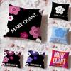 Классический логотип m-Mary Quant Наволочка Премиум-комфорт Двусторонняя Наволочка - Дизайн «Два в одном» для Любой Комнаты и Салона Автомобиля