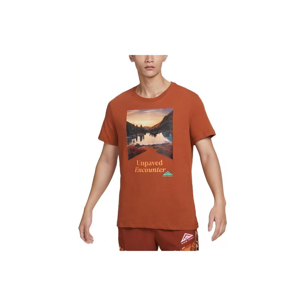 Nike Trail Dri-Fit Scenic Print Crew Neck T-Shirt Men Tops Dark-Reddish-Brown FD0121-246