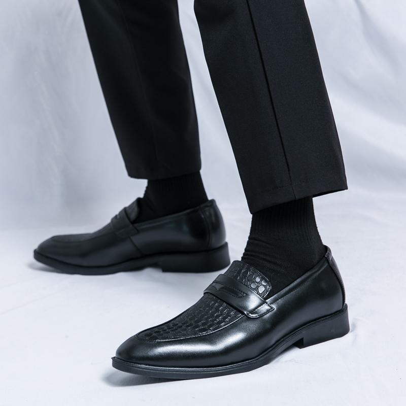 Fashion Fashionable New Men's Comfortable Pointed Casual Leather Shoe British Style Men Crocodile Leather Through Business Leather Shoes