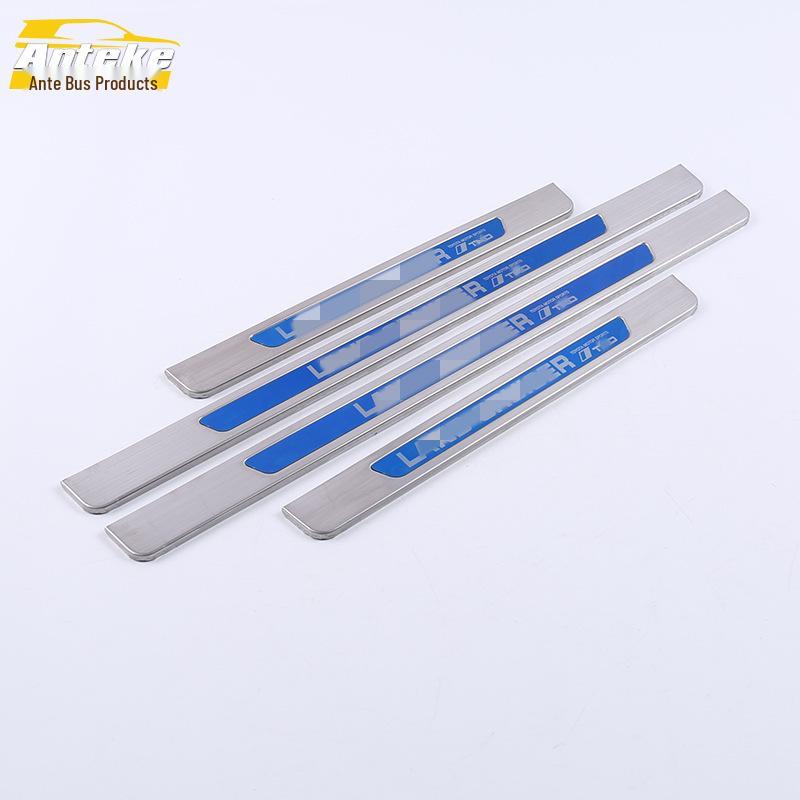 16 Накладки на пороги и бампер багажника Land Cruiser