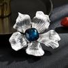 Elegant Women's Light Luxury Design Flower Brooch Clothing Accessories Holiday Gifts Fashionable Jewelry
