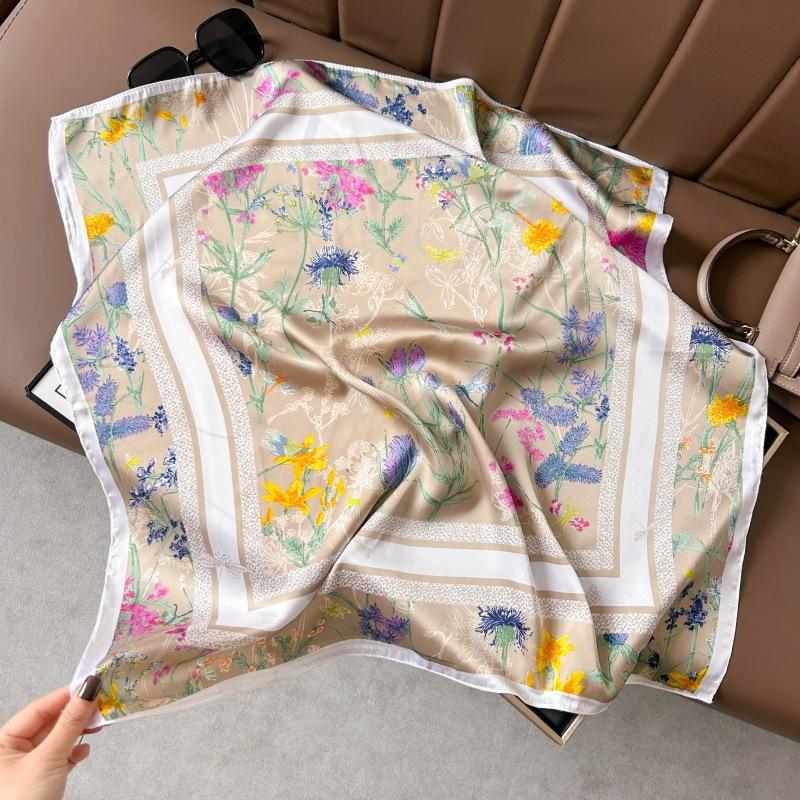 Spring and summer new Korean fashion sweet polka dot simulation silk small square scarf women's thin sunscreen silk scarf decorative small scarf