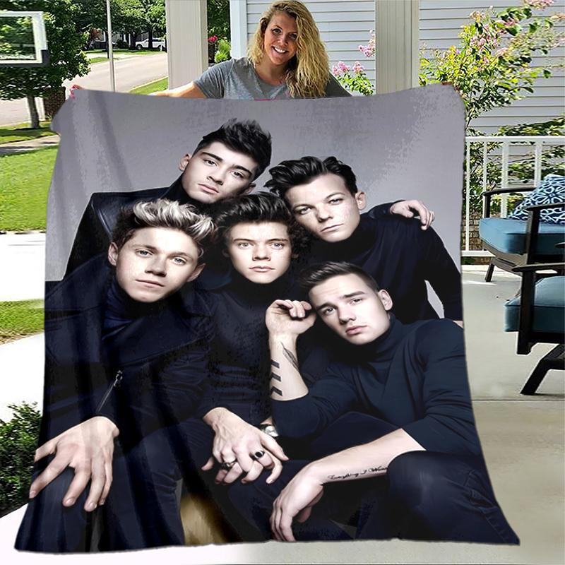 1pc Blanket One Direction Print Design, Lightweight Blanket for Sofa, Bed- Soft &Warm, Gift for All Seasons like Christmas, Halloween
