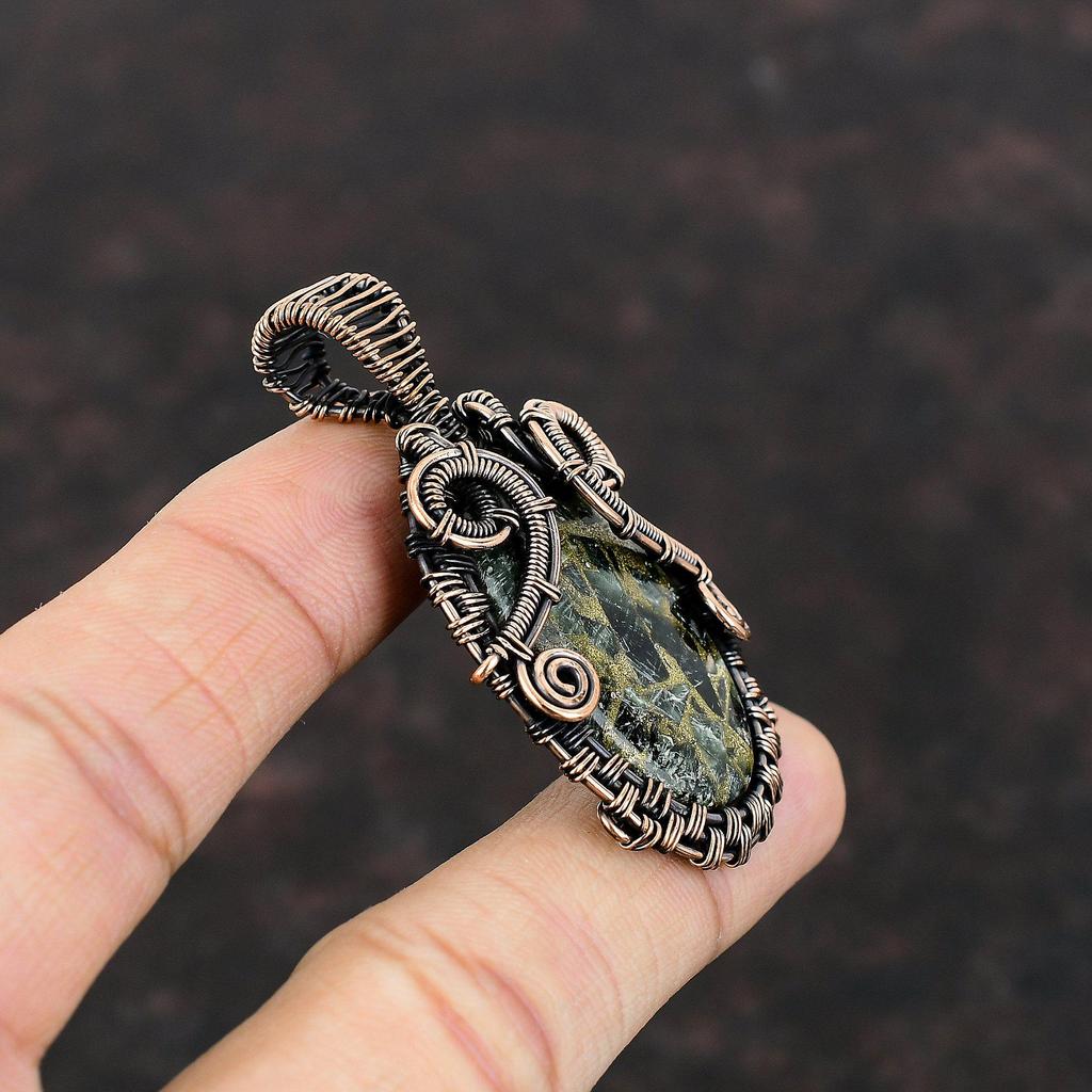 Медный серафинитовый кулон Ювелирные изделия из медной проволоки Замечательный кулон с драгоценным камнем Ювелирные изделия ручной работы Кулон из медной проволоки Подарок для мамы