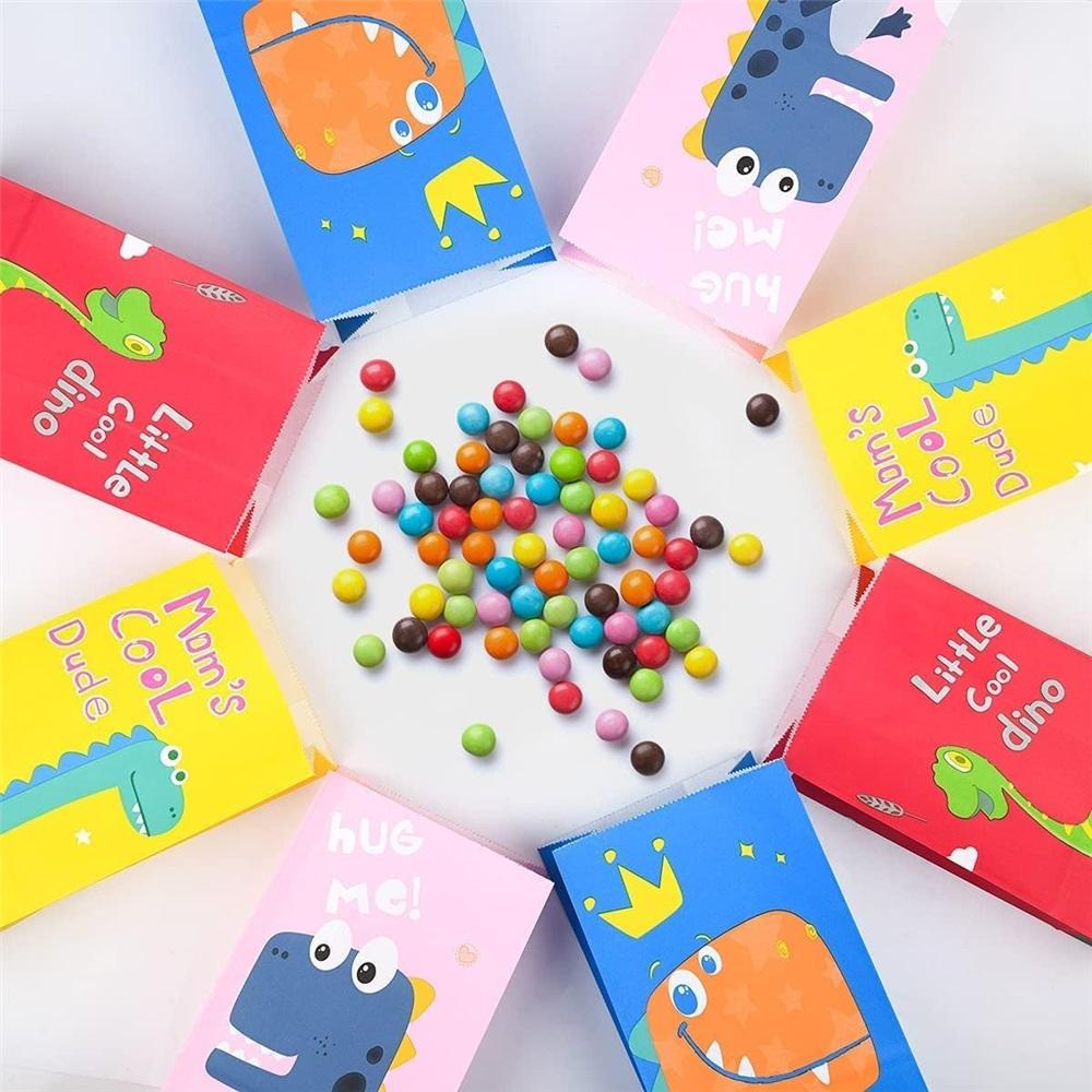 Подарочные пакеты, 24 упаковки бумажных пакетов с динозаврами, бумажные пакеты для вечеринок с милыми наклейками для детских вечеринок, праздников, дня рождения ребенка